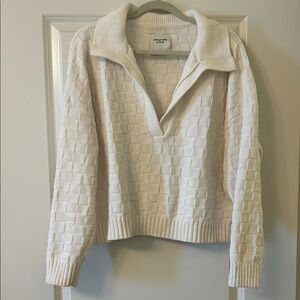 Abercrombie & Fitch Cream Sweater